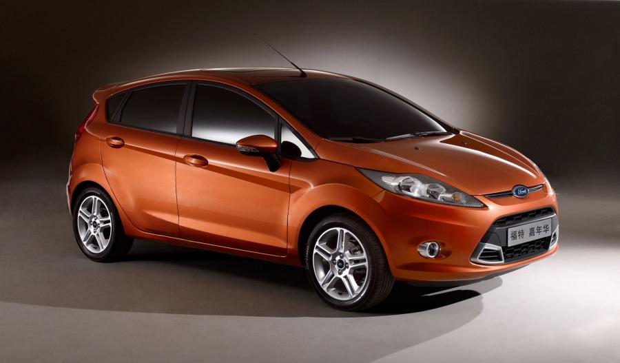  Ford Fiesta Zetec S 2009 года  (фото 1 из 38)